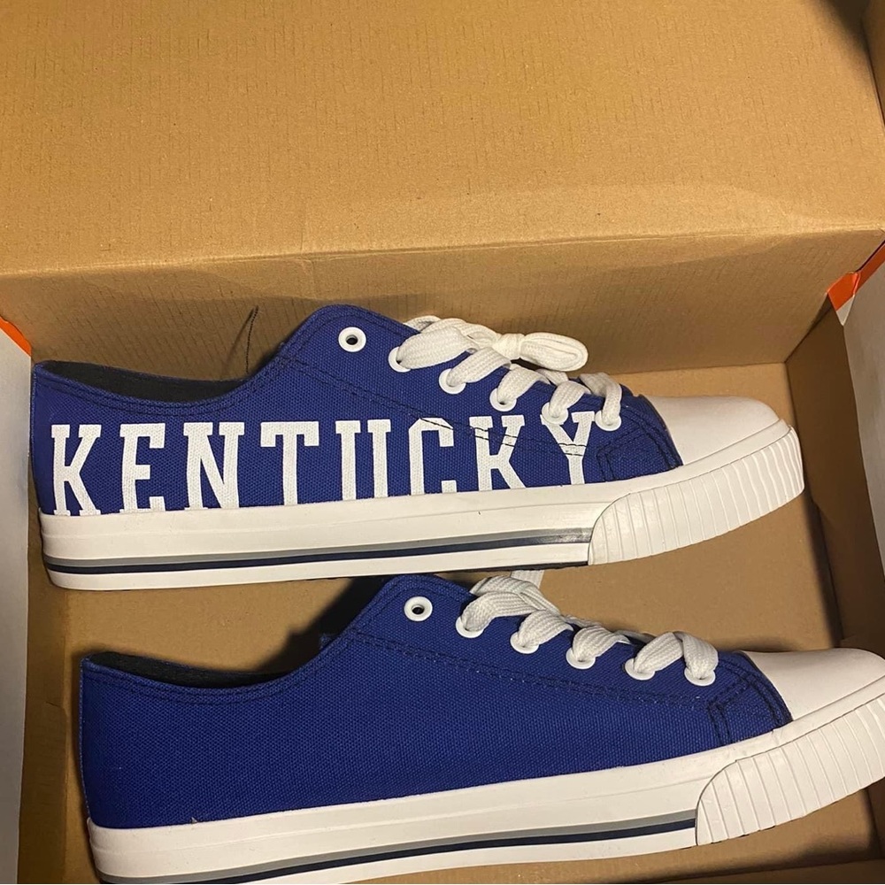 NEW Kentucky shoes. Men Size 10